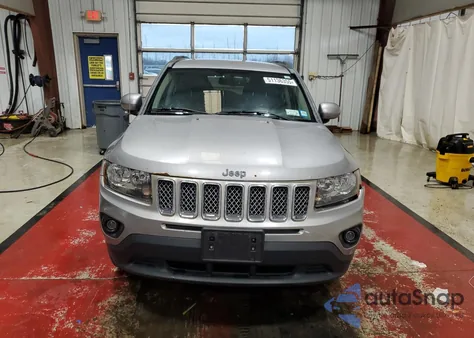 2016 Jeep Compass Latitude из США, поврежденный, VIN 1C4NJCEA8GD590795